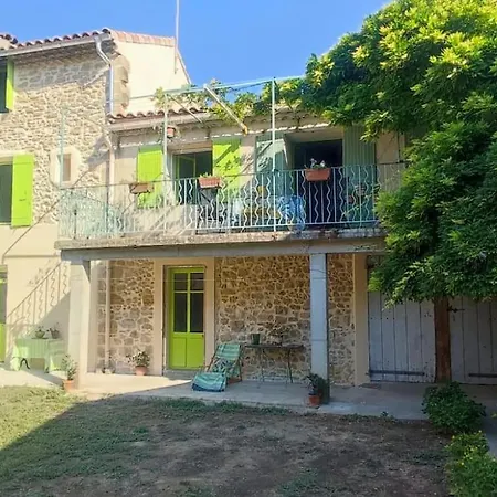 Maison Provencale Les Glycines Hébergement de vacances Roquemaure (Gard)